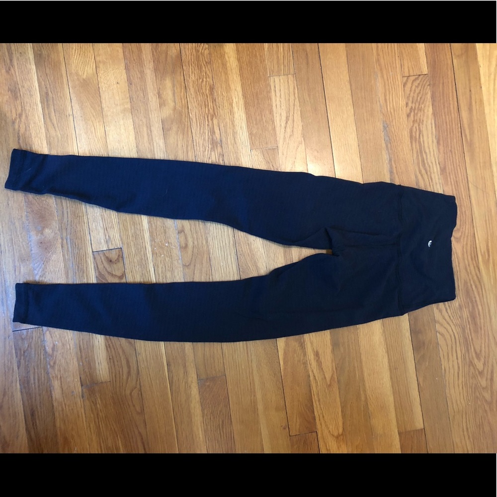NAVY BLUE LULULEMON LEGGINGS